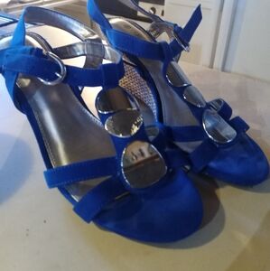 Size 8 woman's sandal